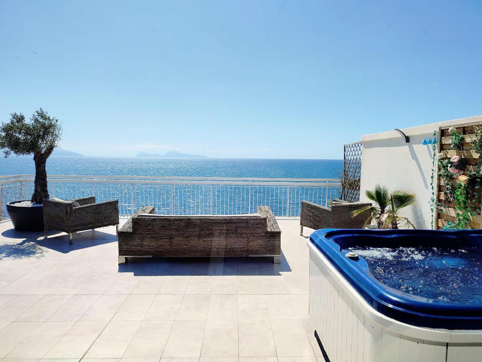Thomas Sea View Apartment Torre del Greco Exterior photo